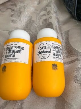 Sol de Janeiro Strengthening + Smoothing Shampoo - Yellow & White